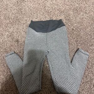 Grey and White Butt Scrunch leggings
